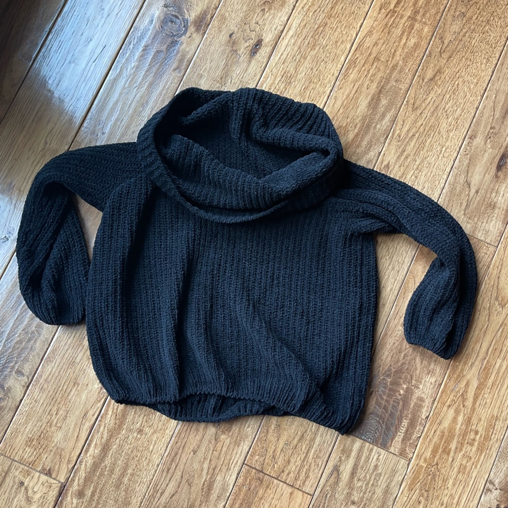 Level 8 Sweater, Cowl Neck, 3/4 Sleeves